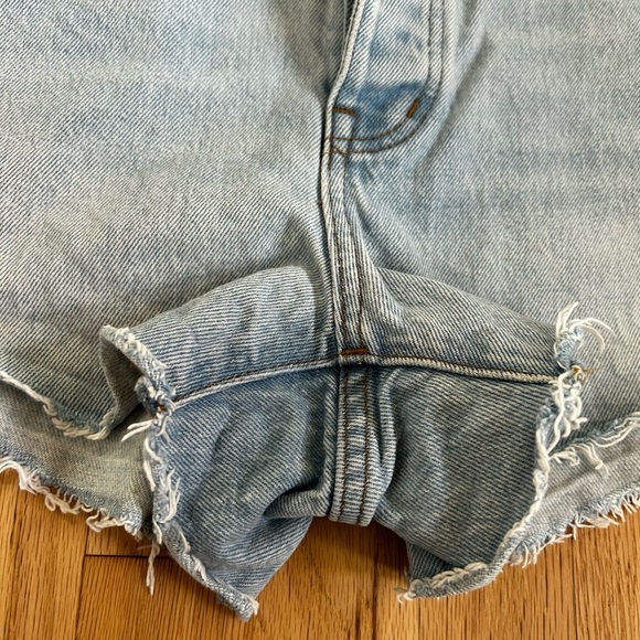 MADEWELL relaxed denim shorts light wash cutoff jorts mid-rise cotton size 28 - Picture 10 of 16